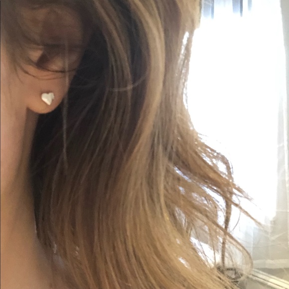 Gold or Silver Dainty Heart Earrings Gift for Her - Picture 7 of 8